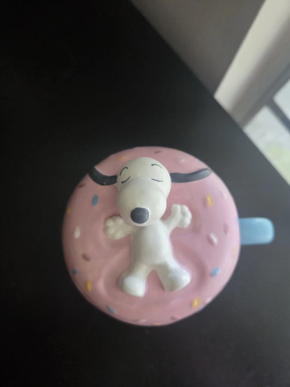 Snoopy Mug w Lid. 